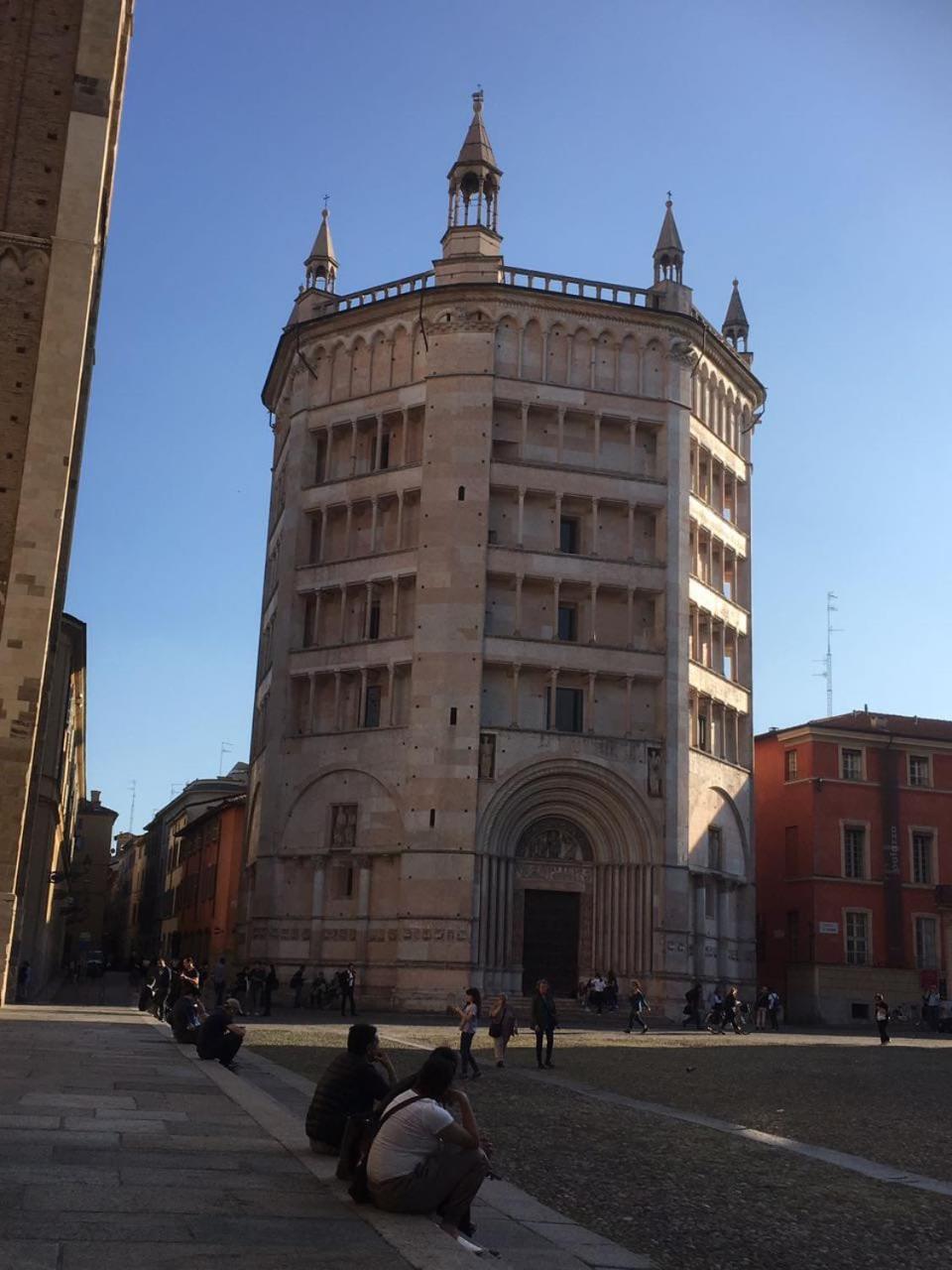Luisa In Palazzo Bianchi Lägenhet Parma Exteriör bild